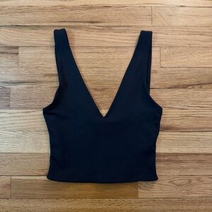 Babaton Deep Black V-Neck Crop Top